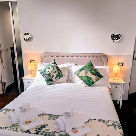 Hotel Dm69 - Termini Monti Crossroads Rom Exterior foto