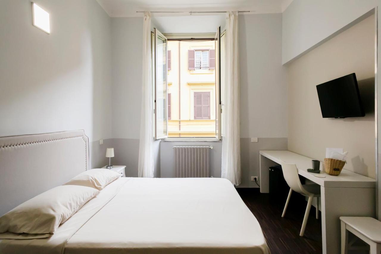 Hotel Dm69 - Termini Monti Crossroads Rom Exterior foto