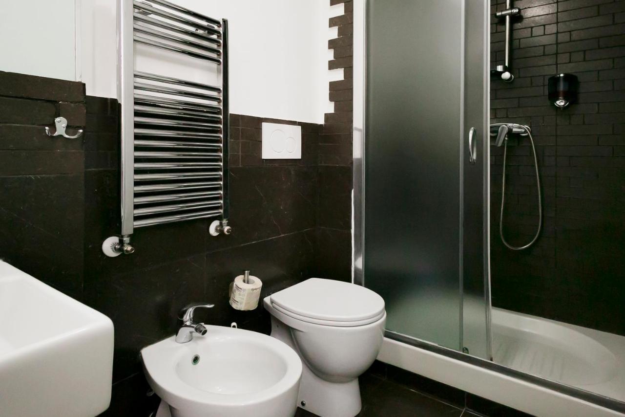 Hotel Dm69 - Termini Monti Crossroads Rom Exterior foto