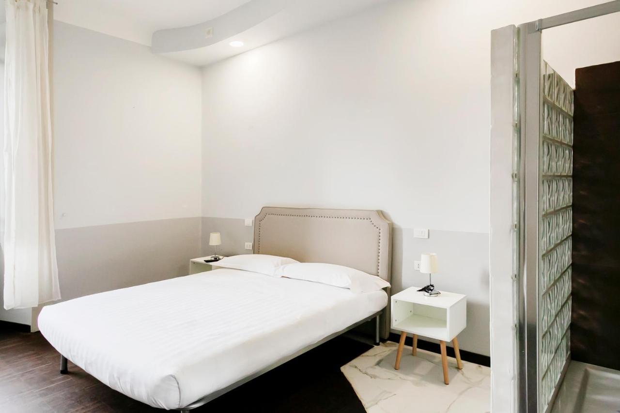Hotel Dm69 - Termini Monti Crossroads Rom Exterior foto