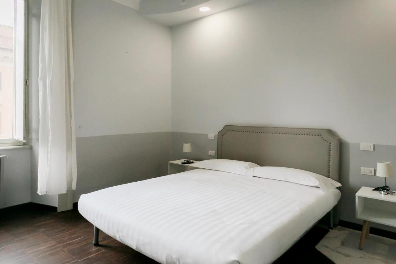 Hotel Dm69 - Termini Monti Crossroads Rom Exterior foto