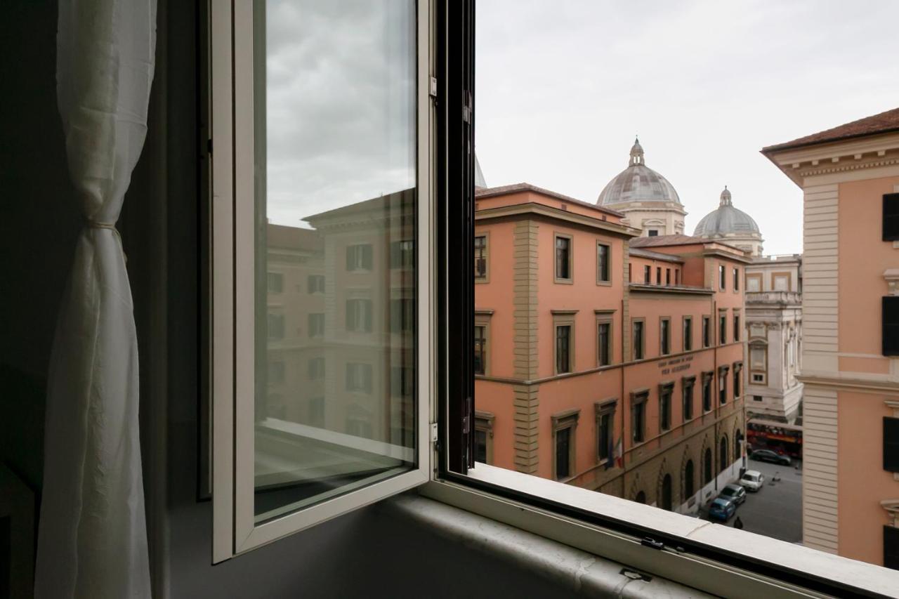 Hotel Dm69 - Termini Monti Crossroads Rom Exterior foto